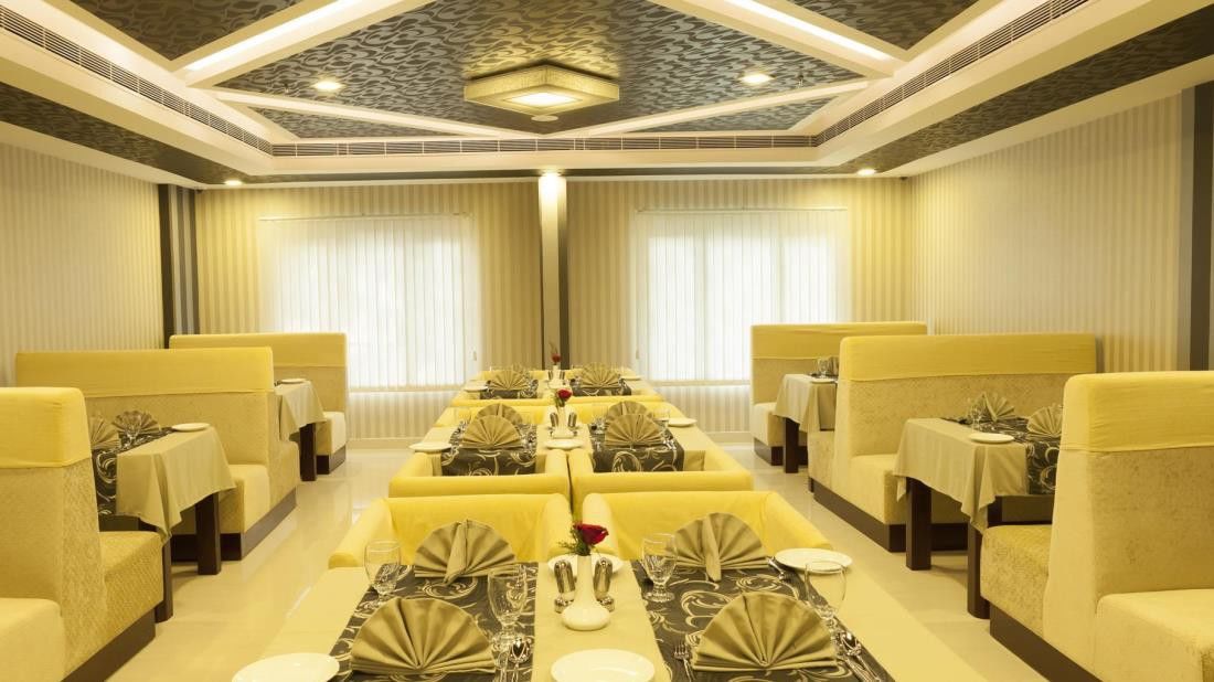 Abaam Cochin Hotel Kochi Bagian luar foto